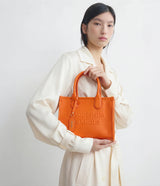 Alima Deluxe Tote M (Orange - Based) - Farmatuur