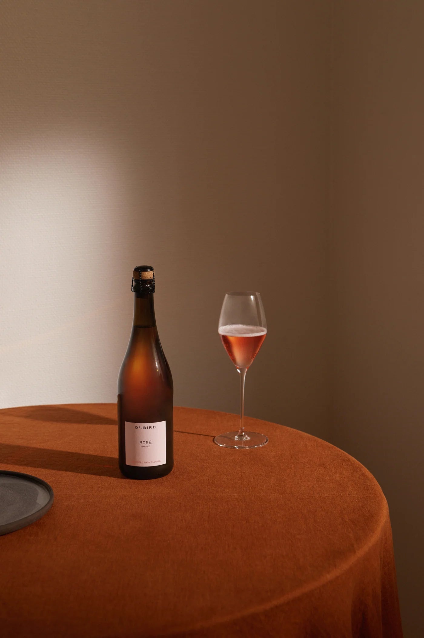 Oddbird Sparkling Rosé (Non - Alcoholic) - Farmatuur