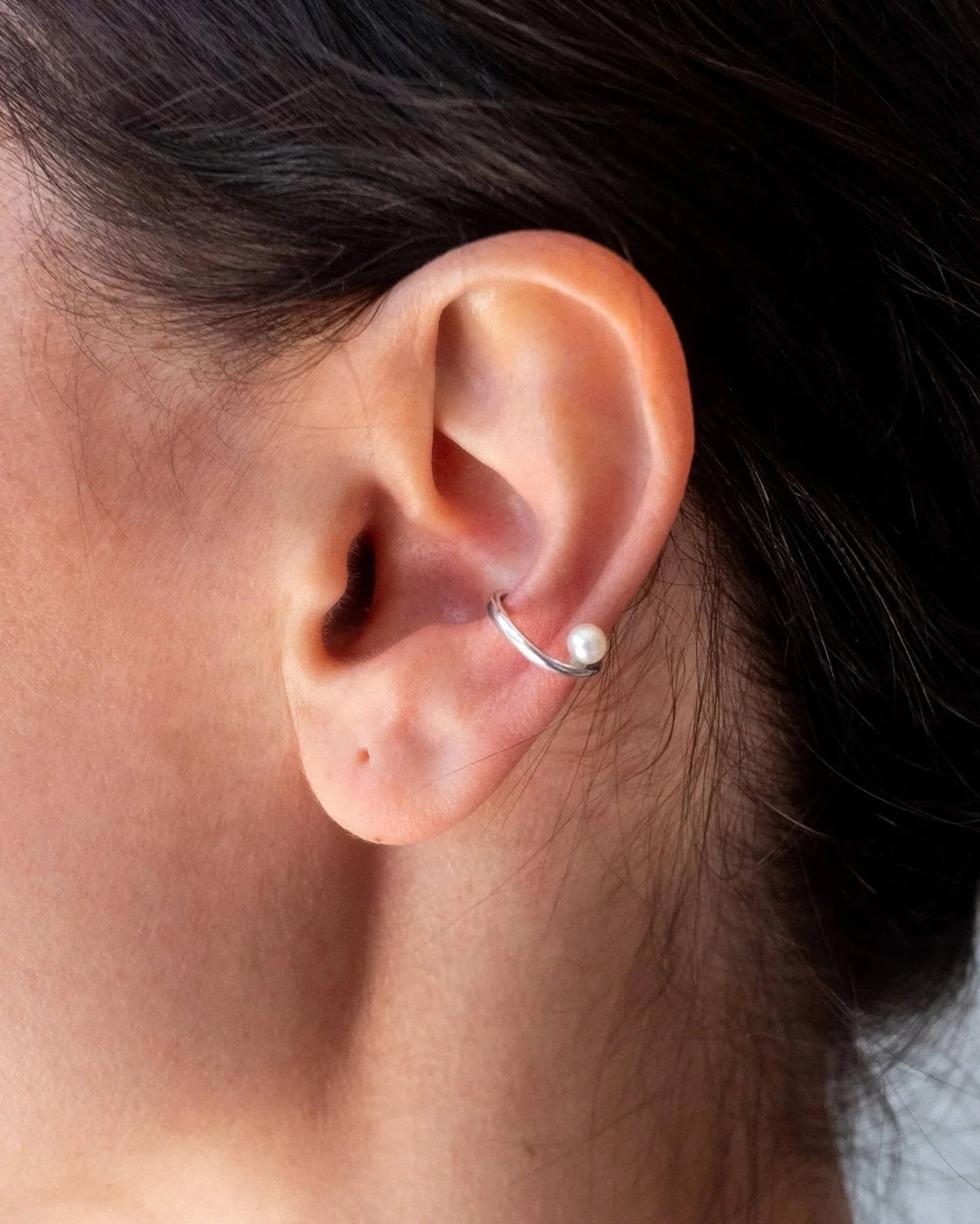 Single Pearl Ear Cuff - Farmatuur