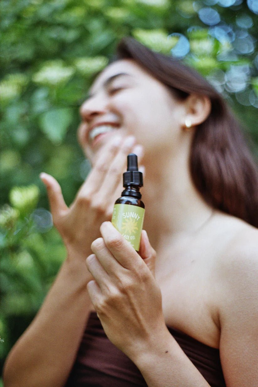 SUNNY FACE OIL - Farmatuur